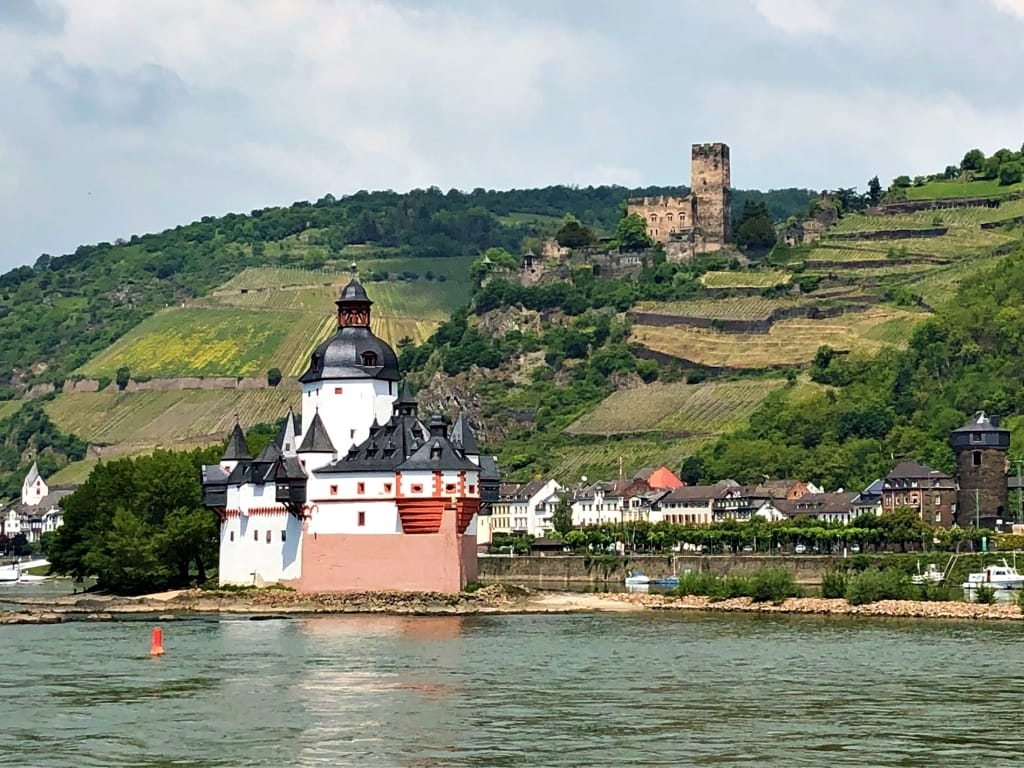 Pfalzgrafenstein Castle with Burg Gutenfels - Landmarks of Germany