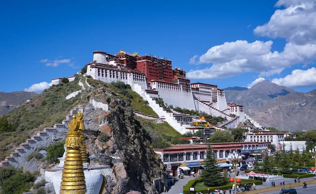 Potala Palace in Tibet - Famous Places In China