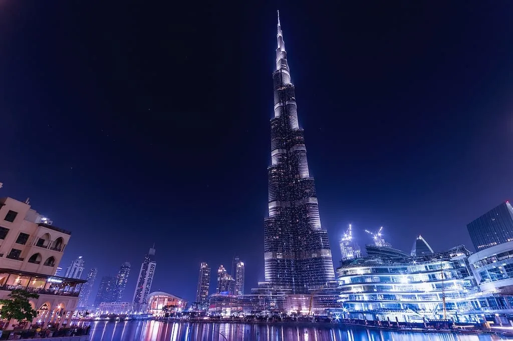 famous landmarks in uae - Burj Khalifa