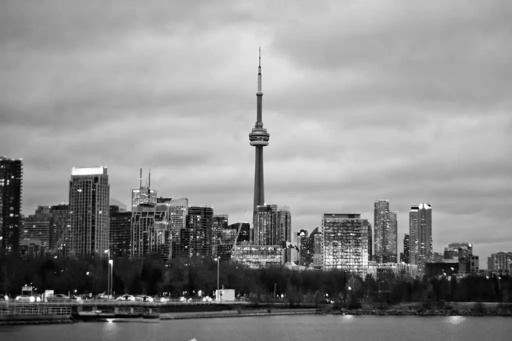 Famous Landmarks In Canada - CN Tower