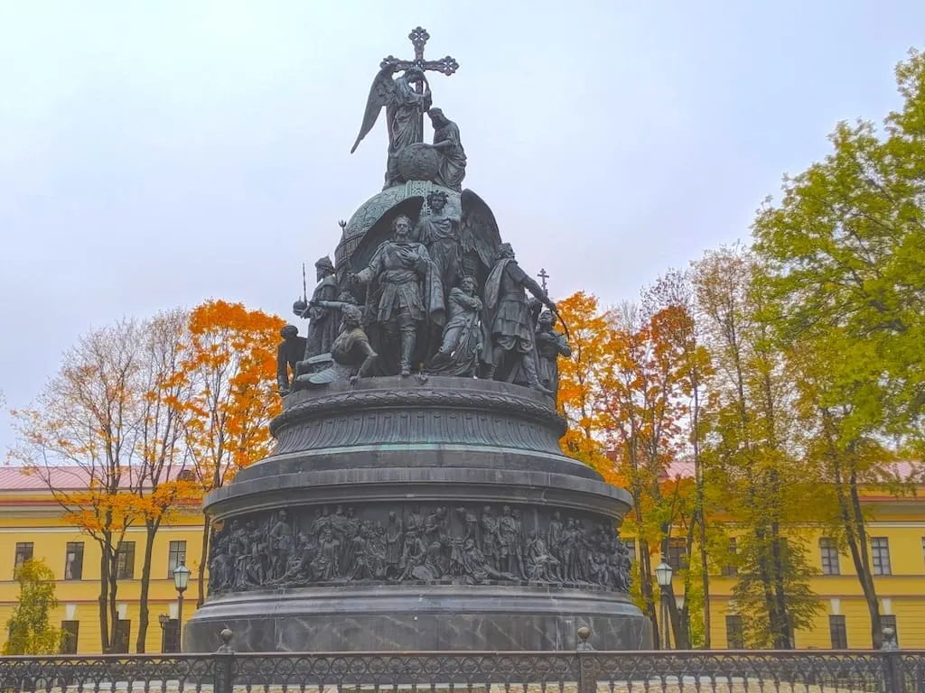 Veliky-Novgorod-Millenium of Russia Monument : Veliky Novgorod Kremlin