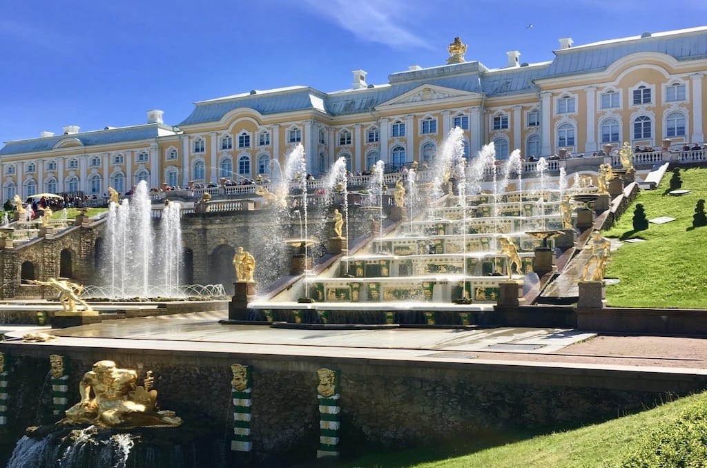 best places in russia to visit - Peterhof