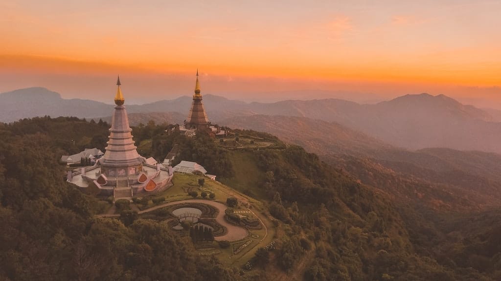 25 Famous Landmarks Of Thailand To Plan Your Travels Around!