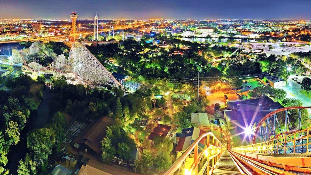 Where to visit in Texas - Six Flags Over Texas
