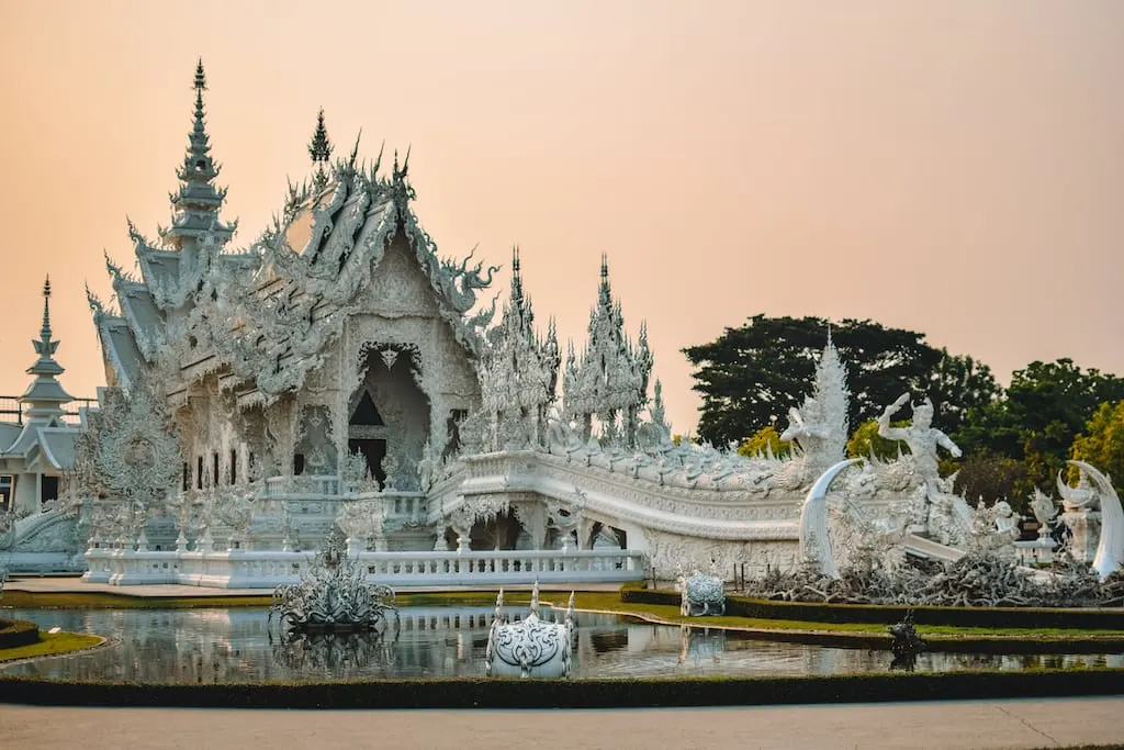 what to do in thailand - Wat Rong Khun (White Temple)