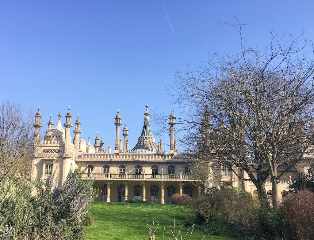 famous monuments in england - Brighton Royal Pavilion