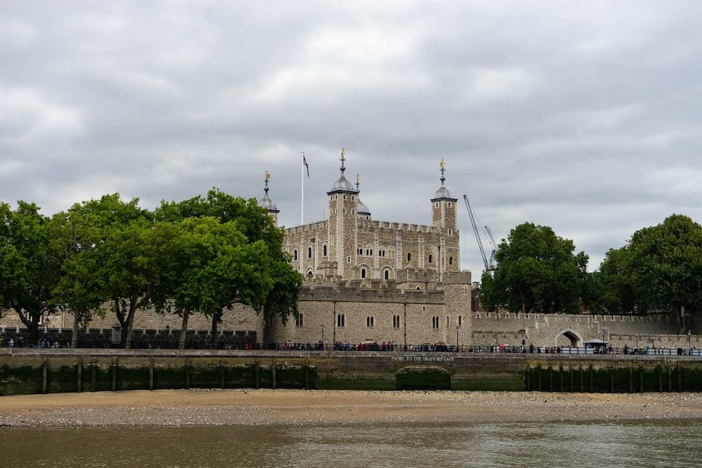 famous places in england - Tower Of London