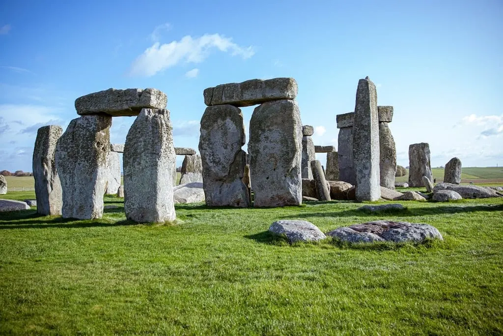 most famous place in england - Stonehenge