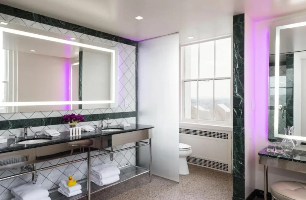 21c Museum Hotel - Best Hotels In Durham