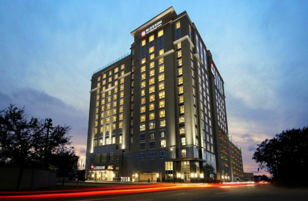 Blossom Hotel Houston Medical Center - Best Hotels In Houston