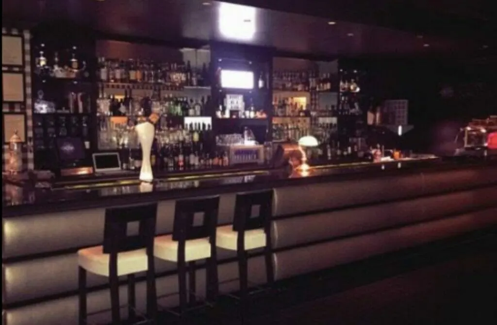 Carousel Lounge Bar - Best Dunedin Bars