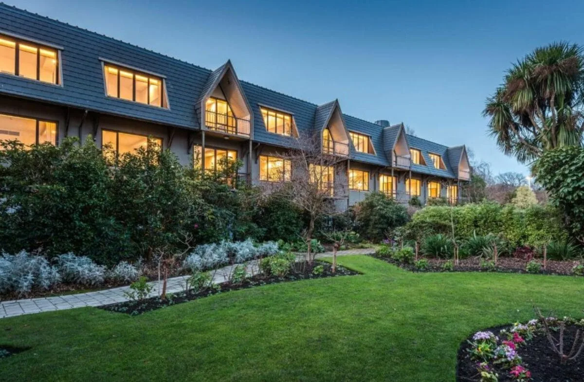 The 10 Best Hotels In Christchurch New Zealand: Top Stays For An Exciting Adventure! 27 Chateau On The Park - Best Hotels In Christchurch