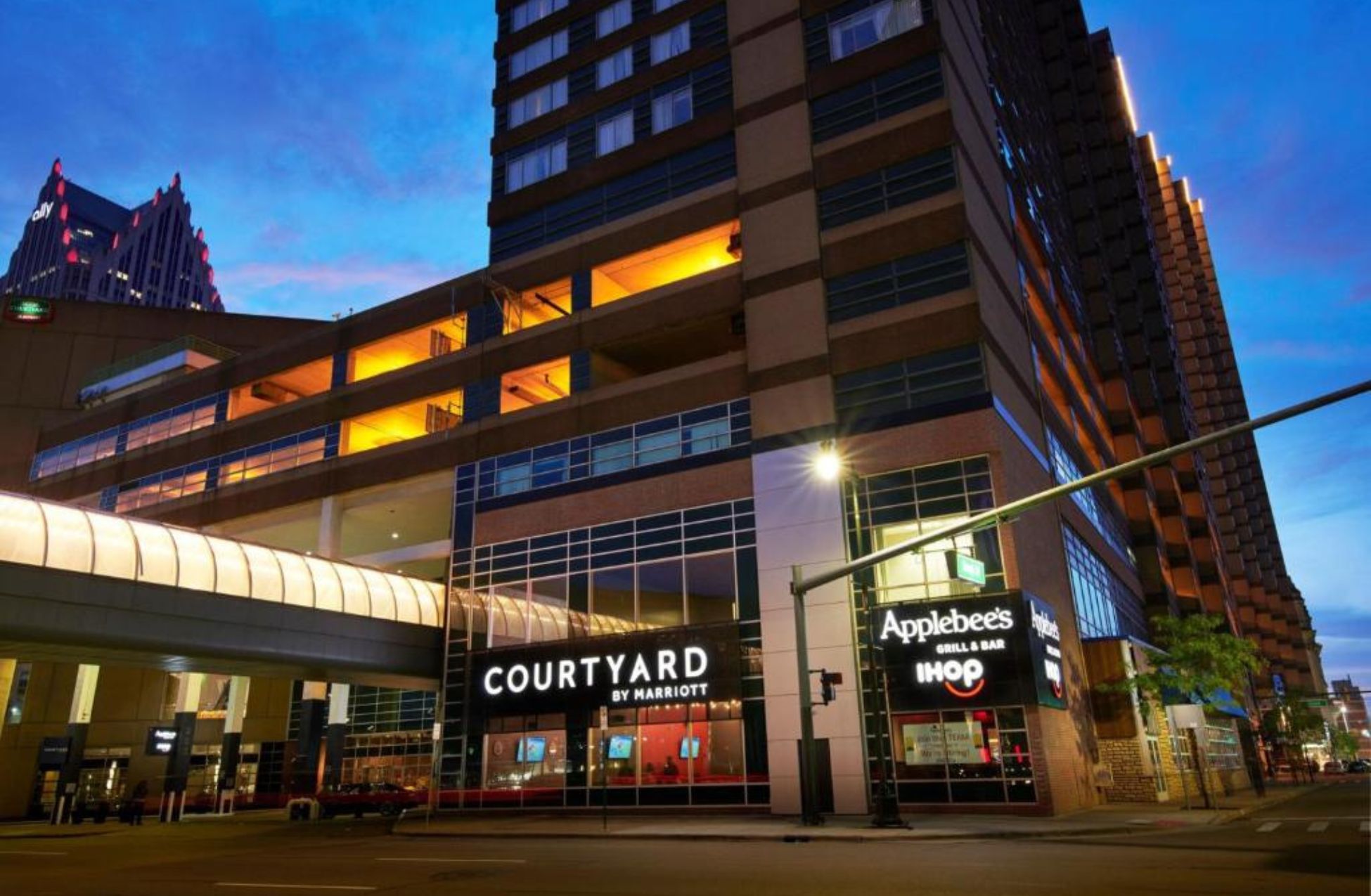 Courtyard Downtown - Best Hotels In Detroit