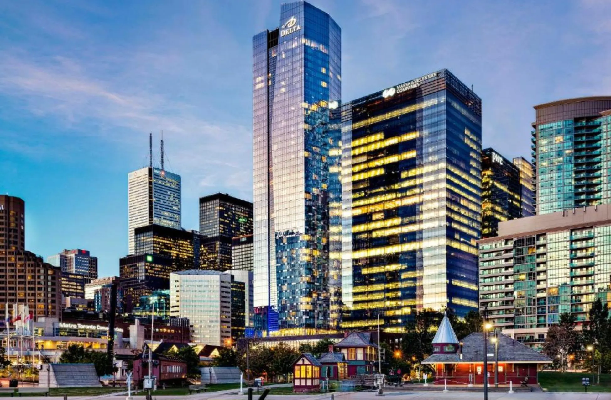The 17 Best Hotels In Toronto: Top Spots For An Unforgettable Stay! 35 Delta Hotels By Marriott Toronto - Best Hotels In Toronto