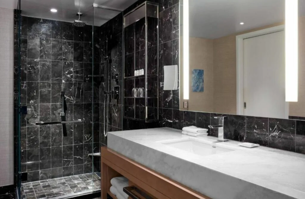 Delta Hotels By Marriott Toronto - Best Hotels In Toronto