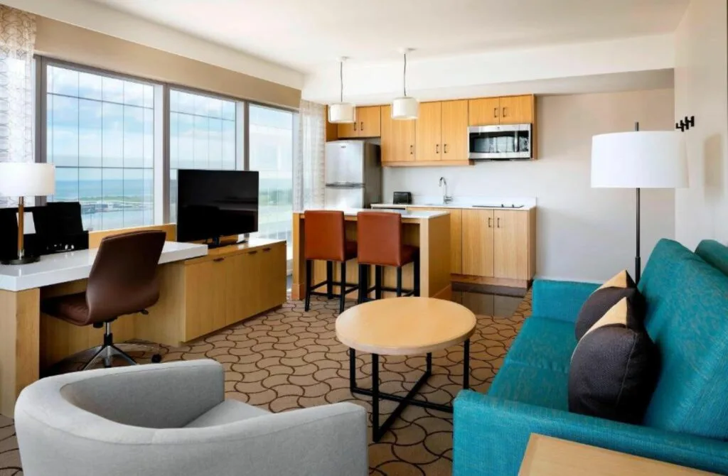 Delta Hotels By Marriott Toronto - Best Hotels In Toronto