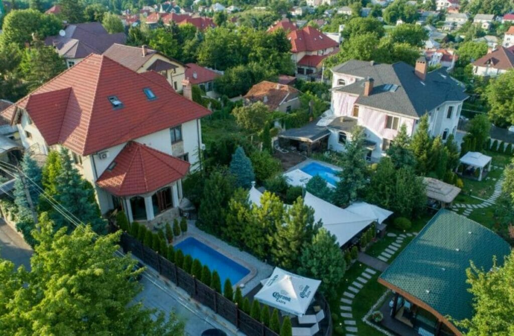 Diplomat Club Hotel - Best Hotels In Moldova