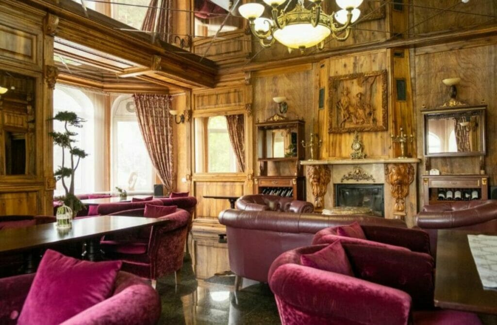 Diplomat Club Hotel - Best Hotels In Moldova