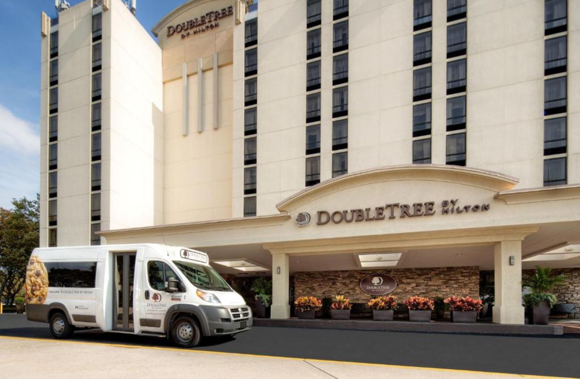 DoubleTree By Hilton Philadelphia Airport - Best Hotels In Philadelphia