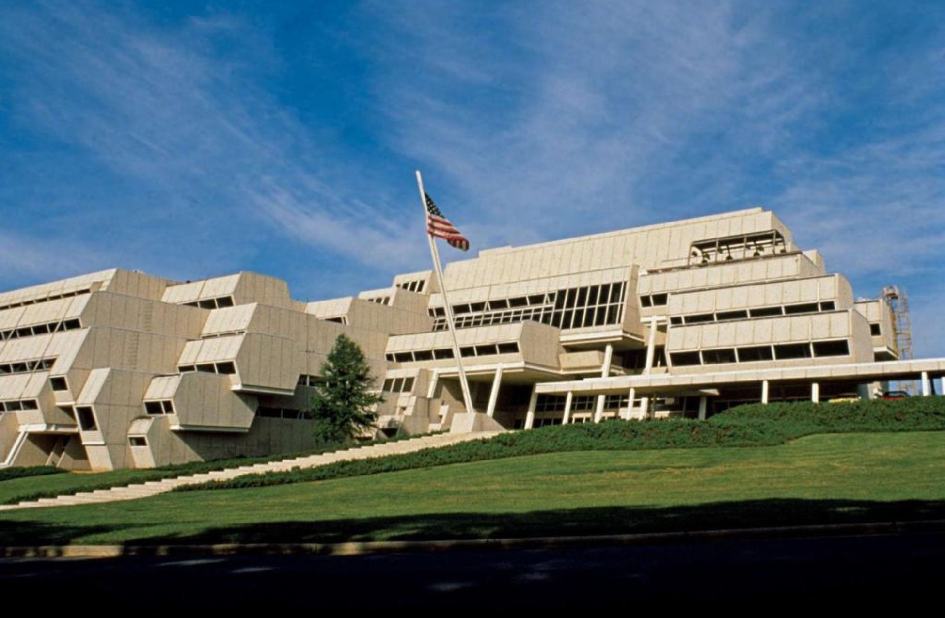 DoubleTree Suites By Hilton Raleigh-Durham - Best Hotels In Durham