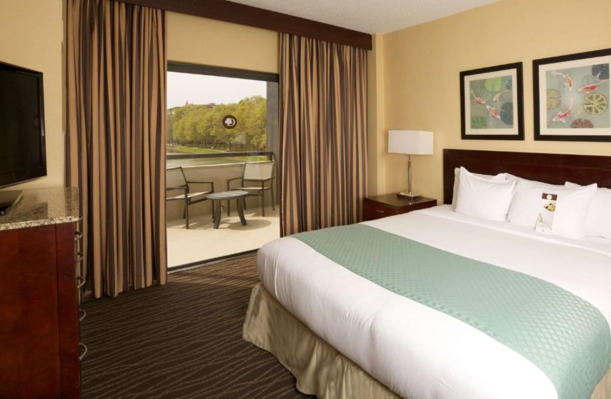 DoubleTree Suites By Hilton Raleigh-Durham - Best Hotels In Durham