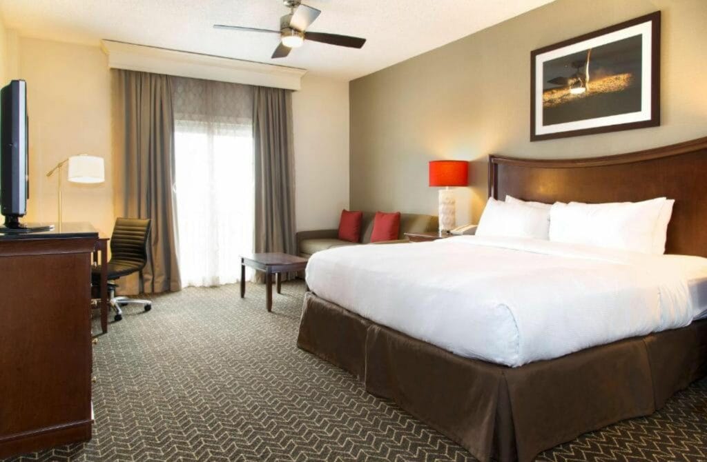 Doubletree Suites By Hilton Hotel Lexington - Best Hotels In Lexington