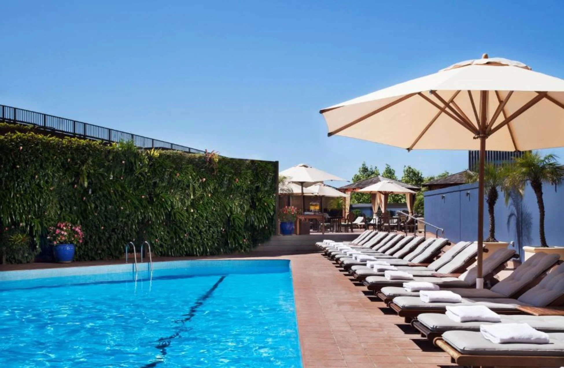 The 22 Best Hotels In Sydney: Top Must-Stay Destinations For Exciting Escapes! 31 Four Seasons Hotel Sydney - Best Hotels In Sydney