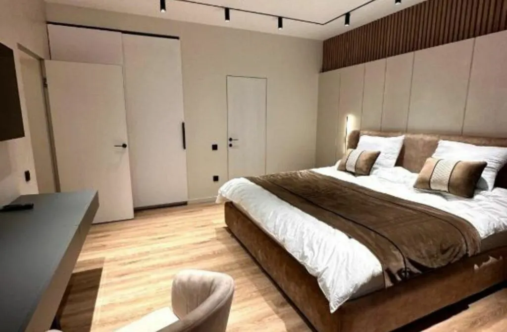 Golden Dragon Hotel - Best Hotels In Bishkek