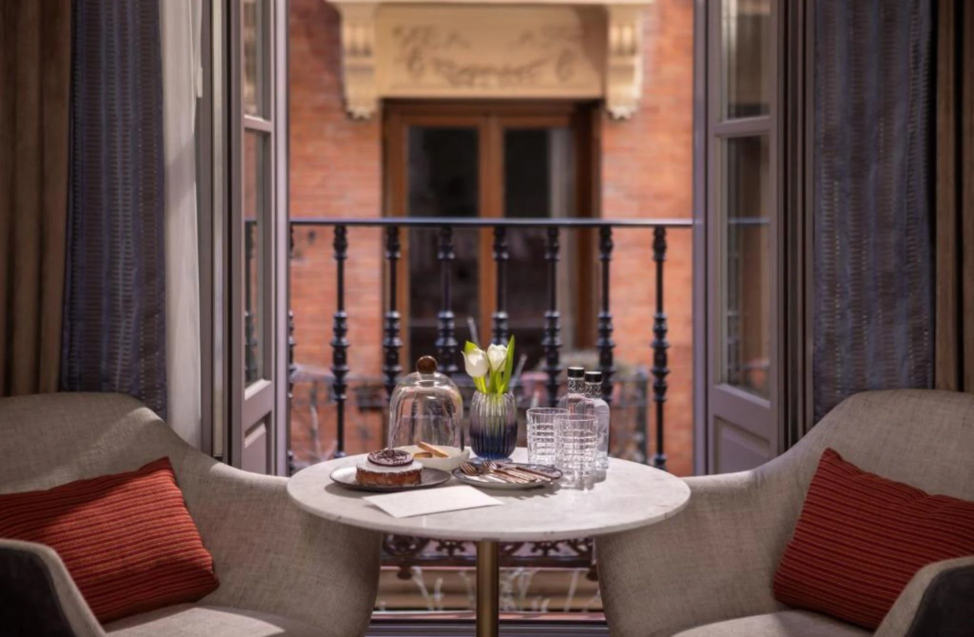 Gran Hotel Inglés - Best Hotels In Madrid