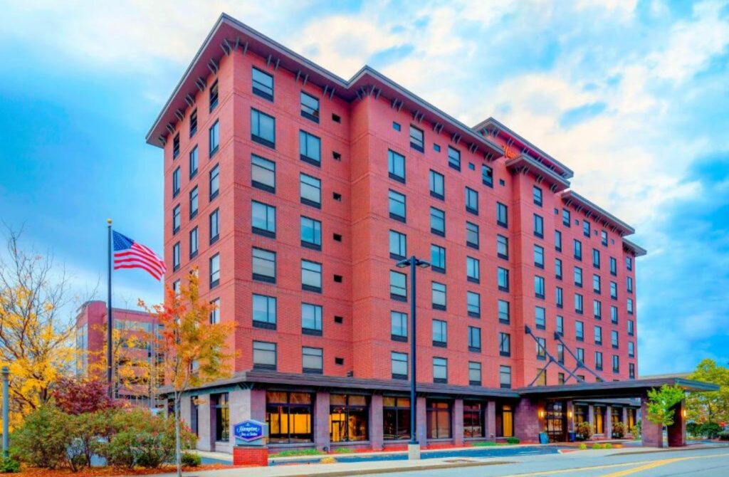 Hampton Inn - Best Hotels In Pittsburgh