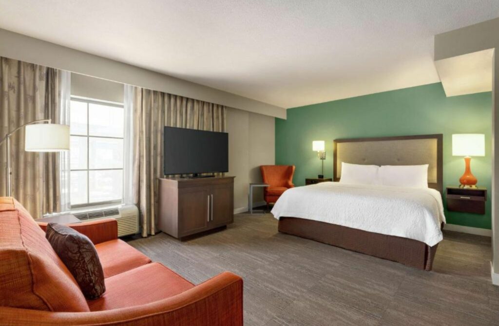 Hampton Inn & Suites - Best Hotels In New Orleans