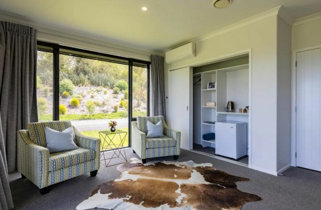 The 11 Best Hotels In Taupo New Zealand: Top Spots For An Unforgettable Stay! 34 Hilltop Whakaipo Estate - Best Hotels In Taupo