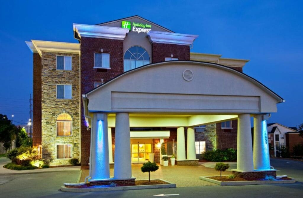 Holiday Inn Express & Suites Lexington Downtown - Best Hotels In Lexington