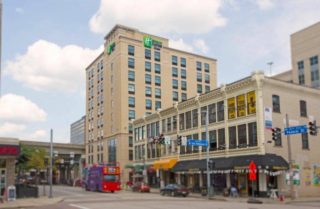 Holiday Inn Pittsburgh North Shore - Best Hotels In Pittsburgh