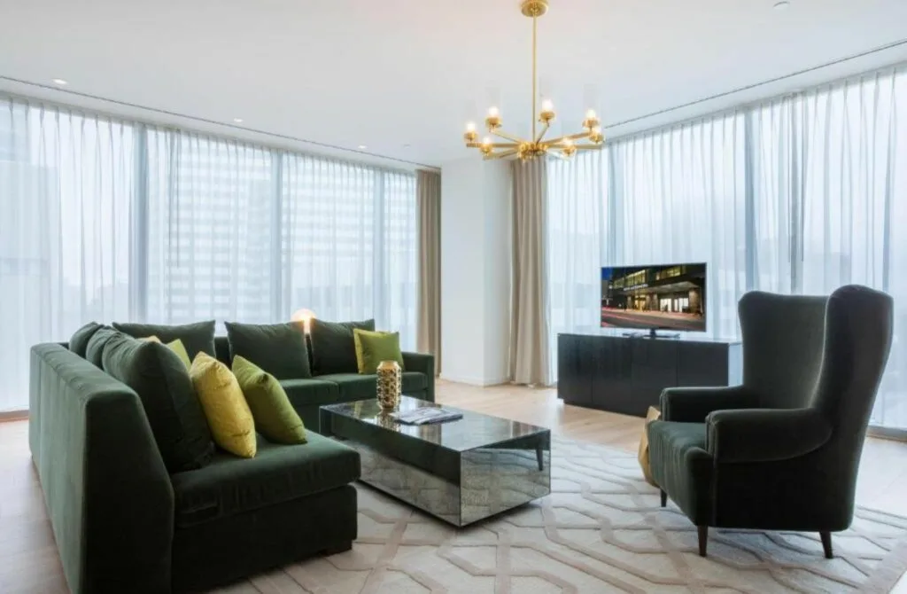 11 Best Hotels In Houston: Top Picks For An Unforgettable Stay! 32 Hotel Alessandra - Best Hotels In Houston