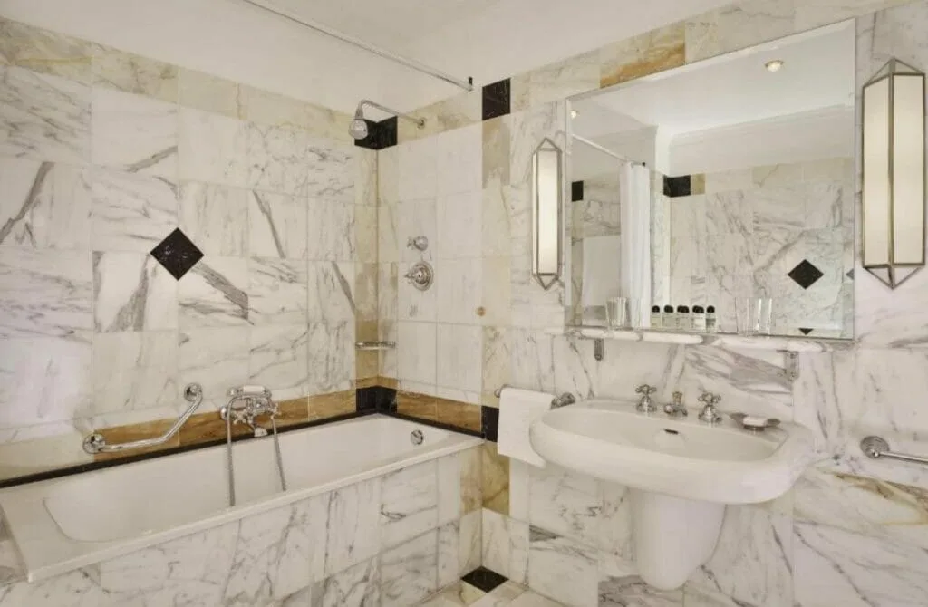 Hotel Bristol - Best Hotels In Austria