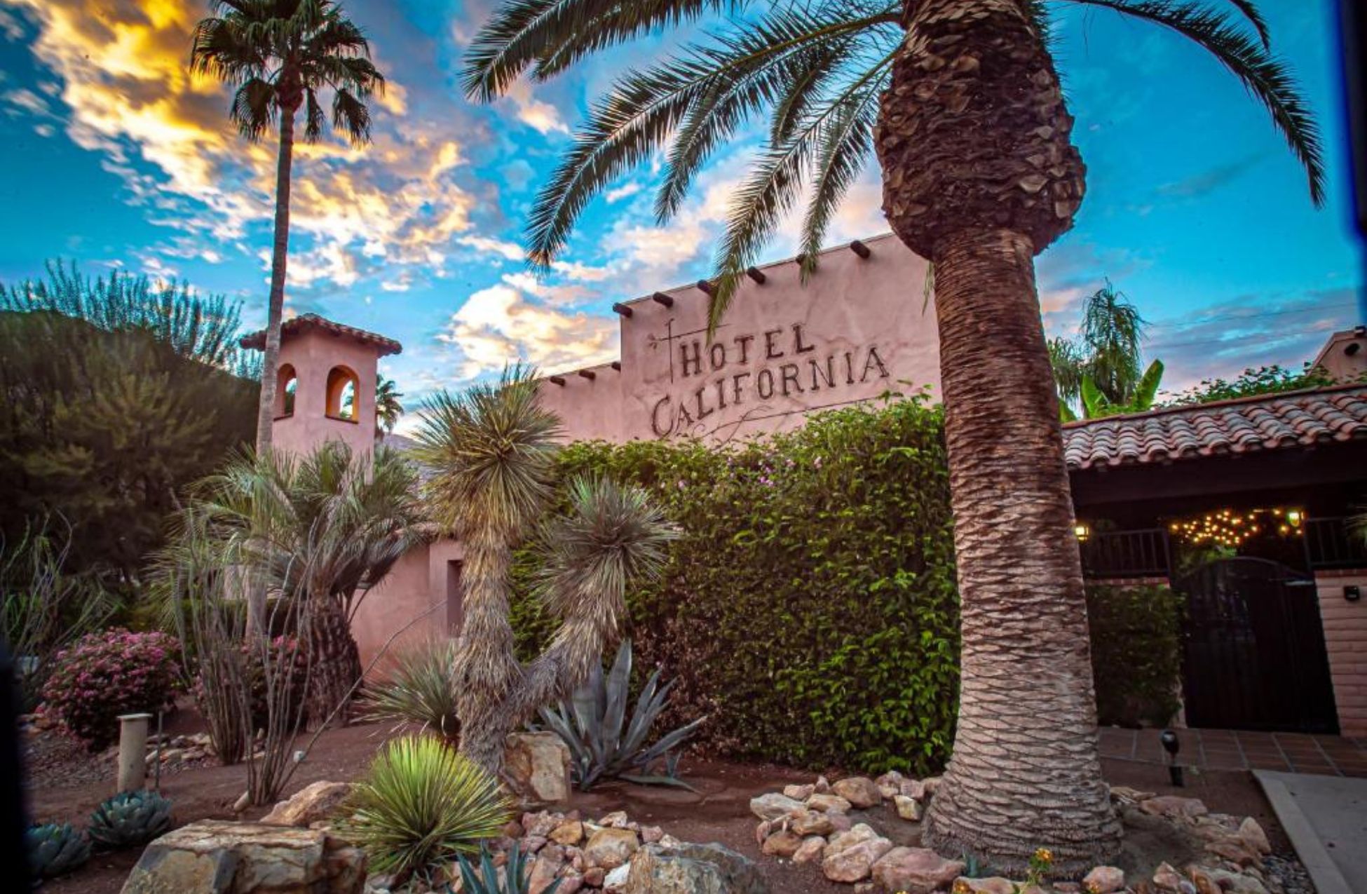 Hotel California - Best Hotels In Palm Springs