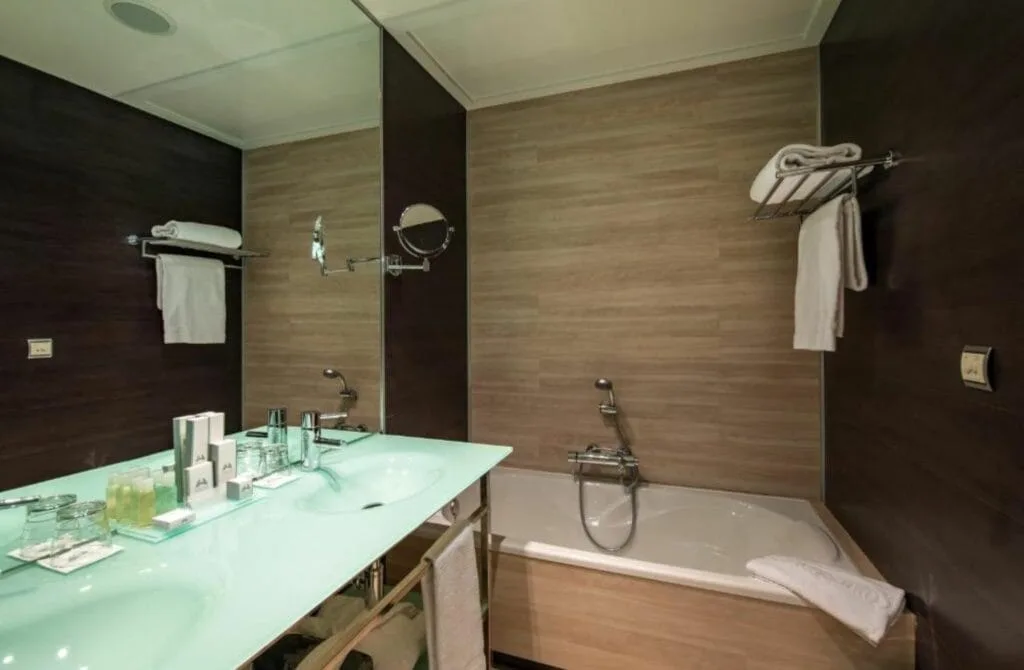 The 9 Best Hotels In Zaragoza: A Heavenly Stay Awaits You! 30 Hotel Diagonal Plaza - Best Hotels In Zaragoza