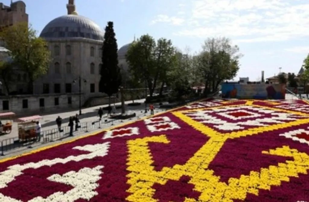 Istanbul Tulip Festival - Best Music Festivals in Turkey