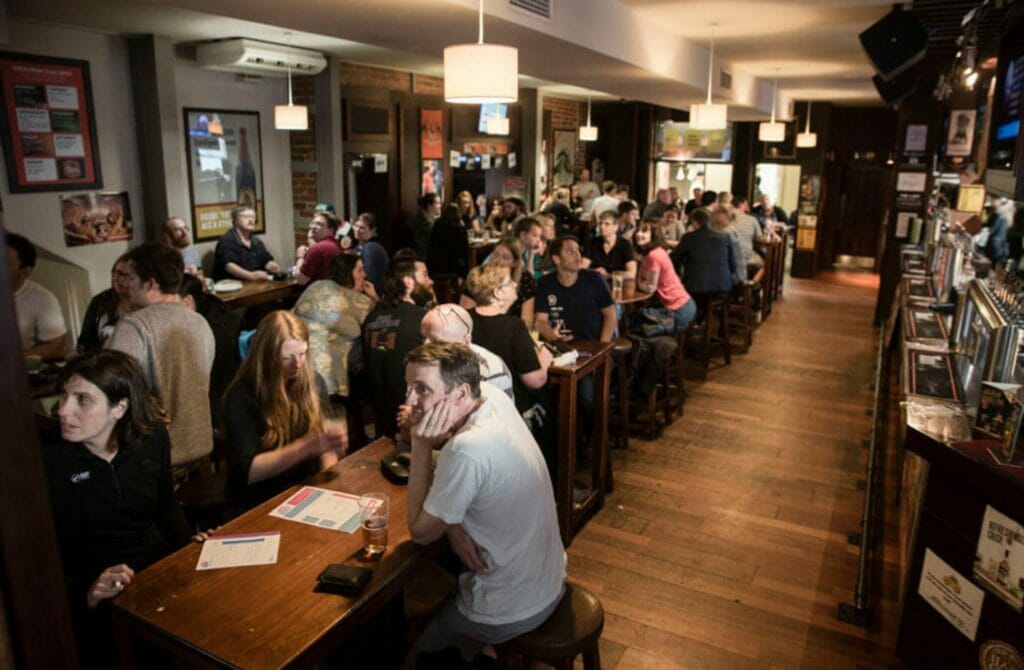 Kensington Tavern - Best Dunedin Bars
