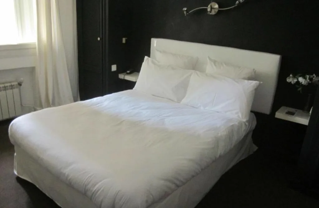 La Caravelle Hotel - Best Hotels In Aix-En-Provence