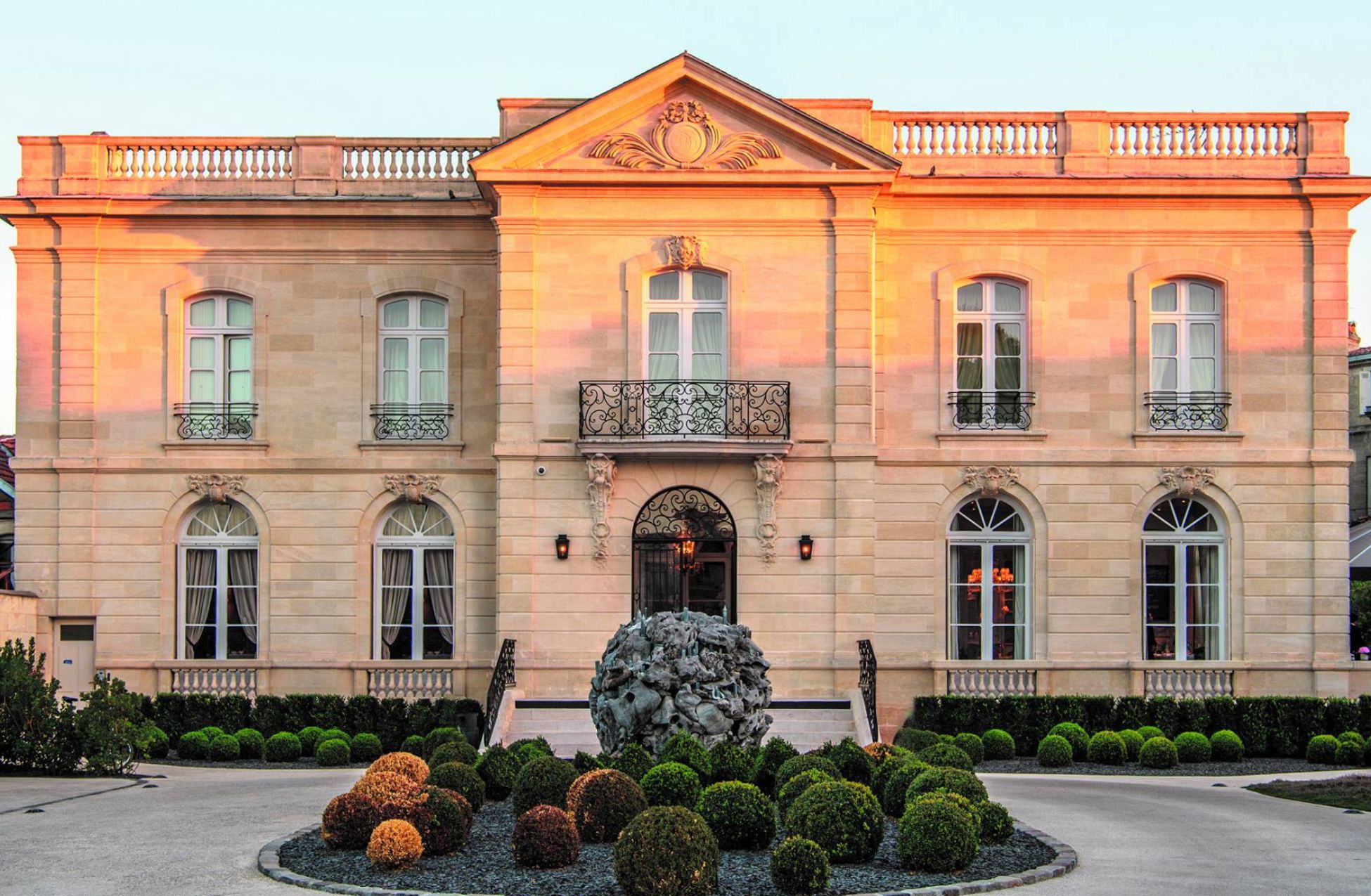 La Grande Maison De Bernard Magrez - Best Hotels In Bordeaux