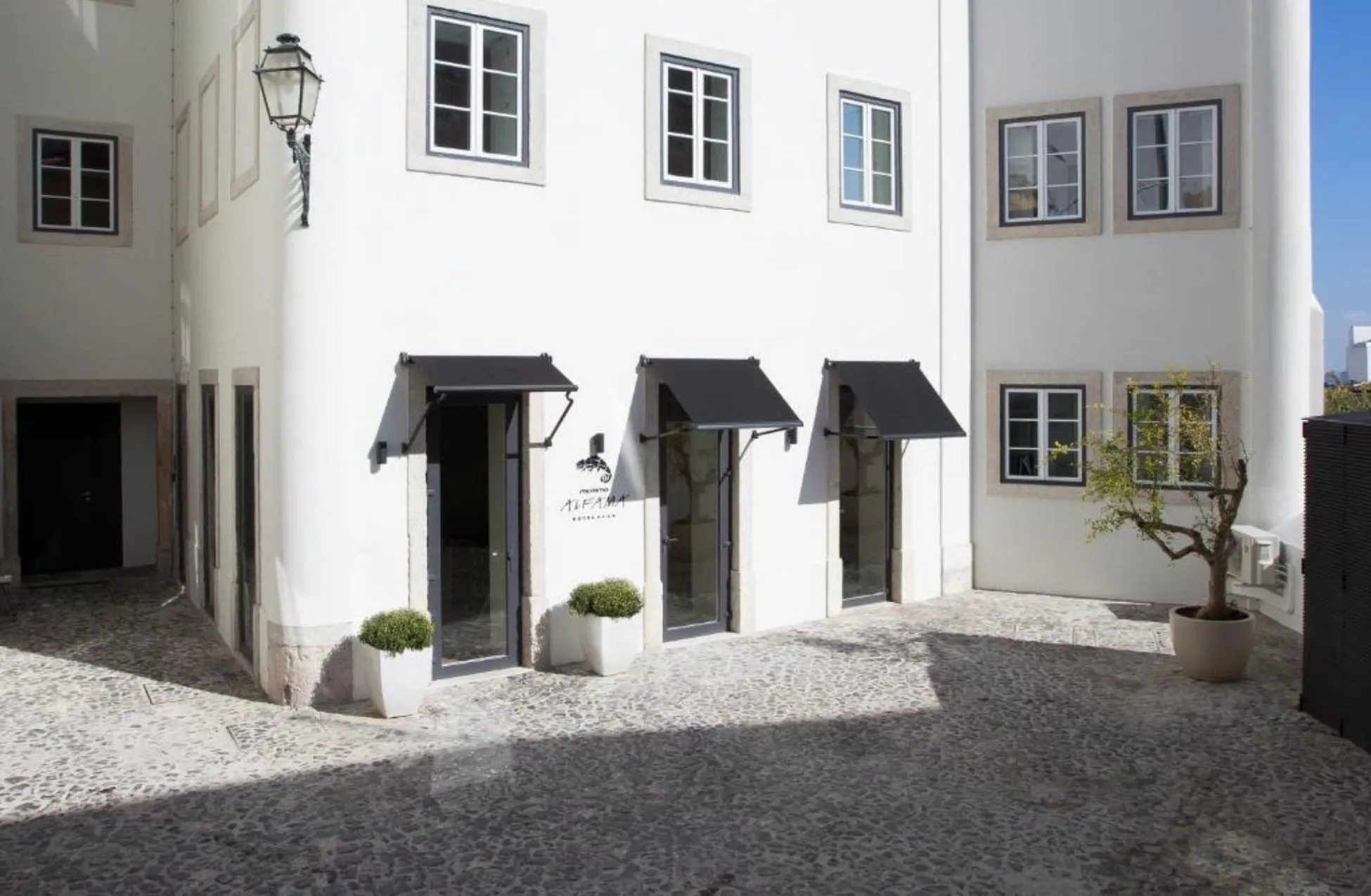 The 19 Best Hotels In Lisbon: Exciting Gems You Can't Miss! 39 Memmo Alfama - Best Hotels In Lisbon