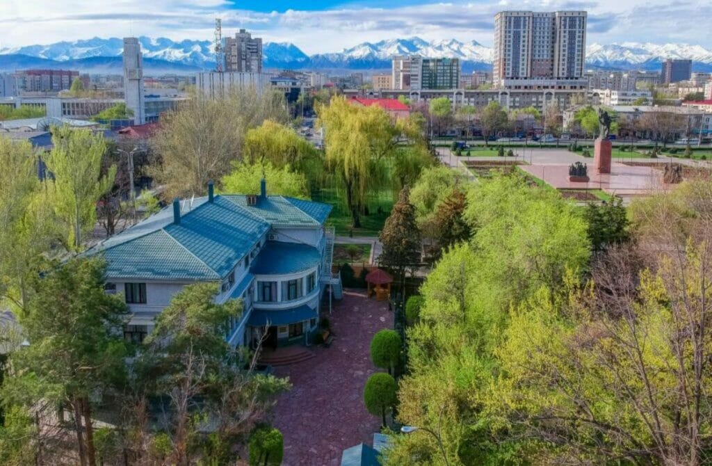 Navat Hotel - Best Hotels In Bishkek