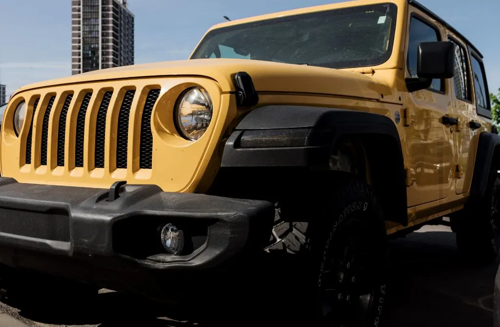 Off-Road Adventures Await Salvage Jeep Wrangler Deals!