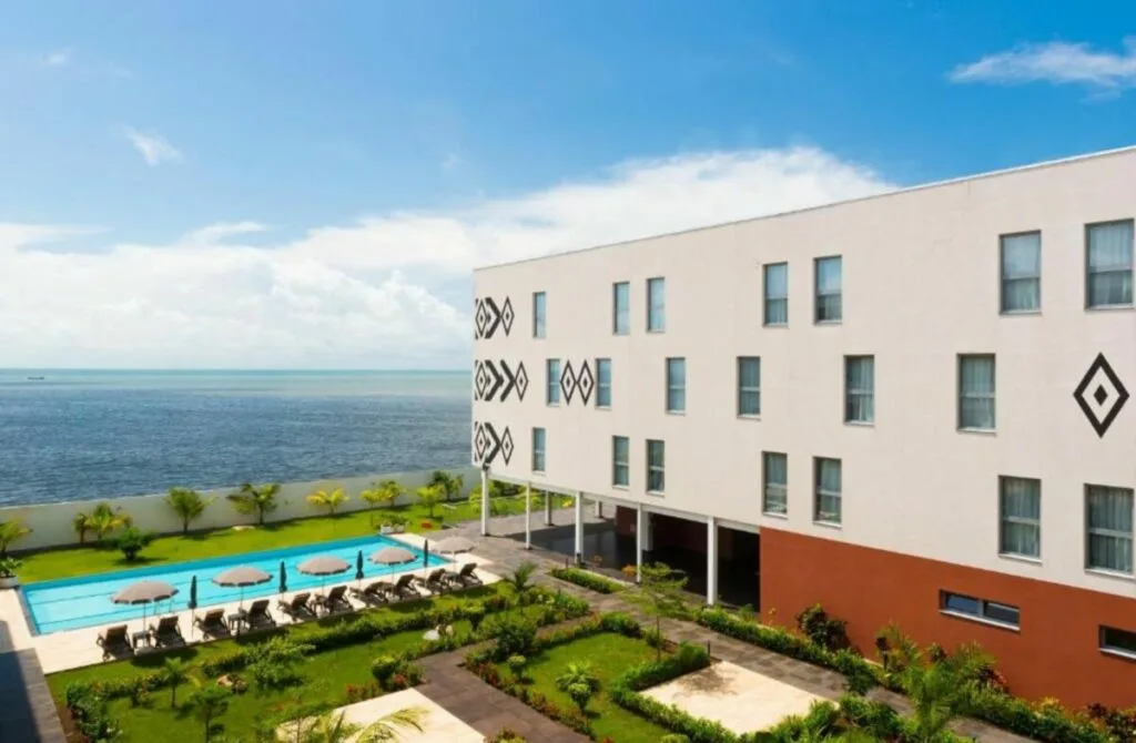 Explore West Africa: The 10 Best Hotels In Guinea For A Unique Stay! 27 Onomo Hotel Conakry - Best Hotels In Guinea