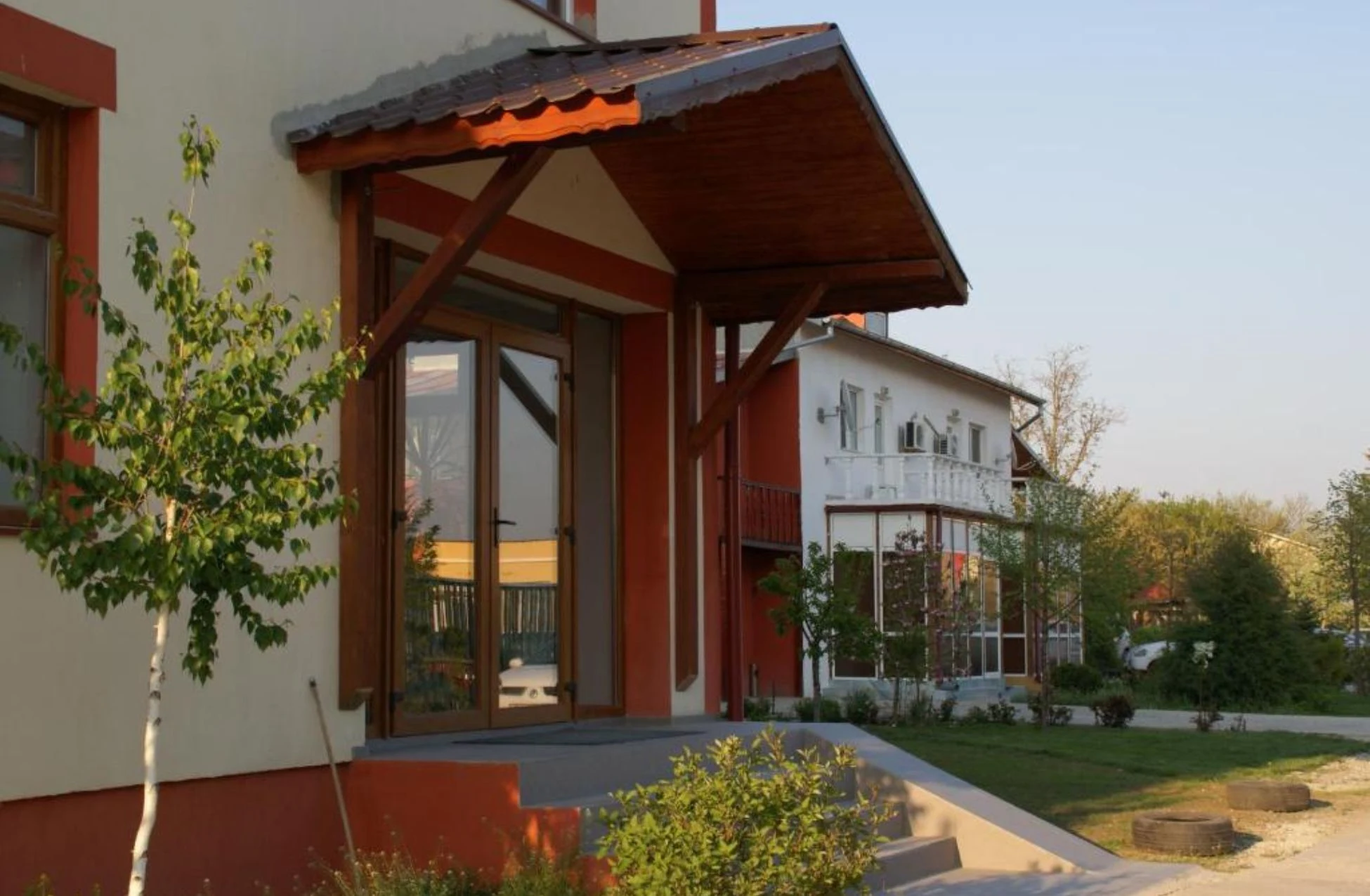 The 12 Best Hotels In Bucharest: Hilarious Havens For Hospitable Holidays 43 Otopeni Hotel - Best Hotels In Bucharest