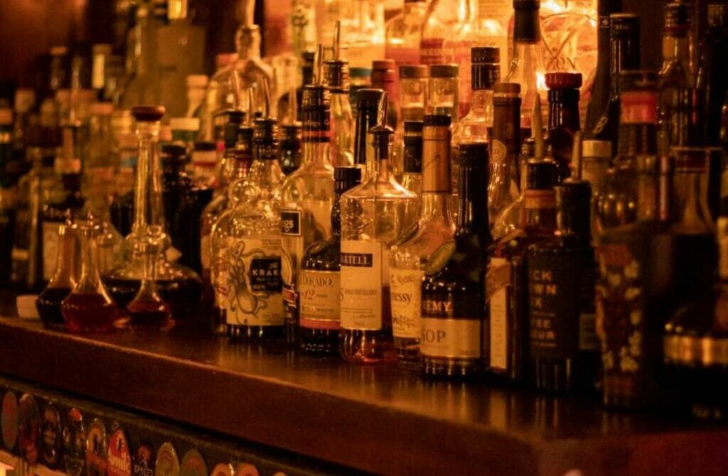Pequeno Wine & Cocktail Bar - Best Dunedin Bars