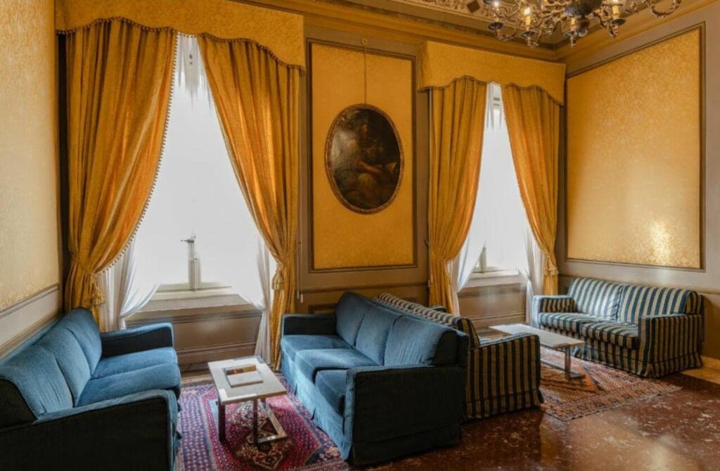 Phi Hotel Canalgrande - Best Hotels In Modena