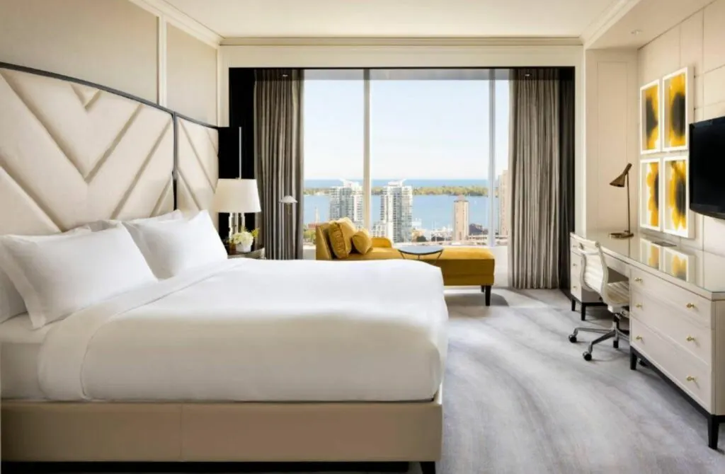 Ritz-Carlton, Toronto - Best Hotels In Toronto